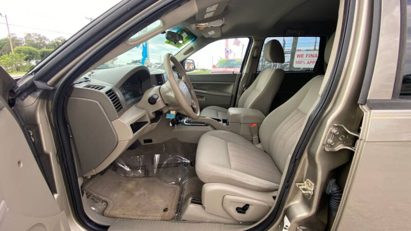 2006 Jeep Grand Cherokee Laredo