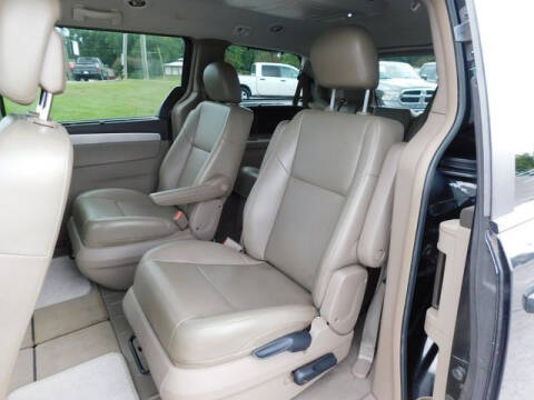 2012 Volkswagen Routan