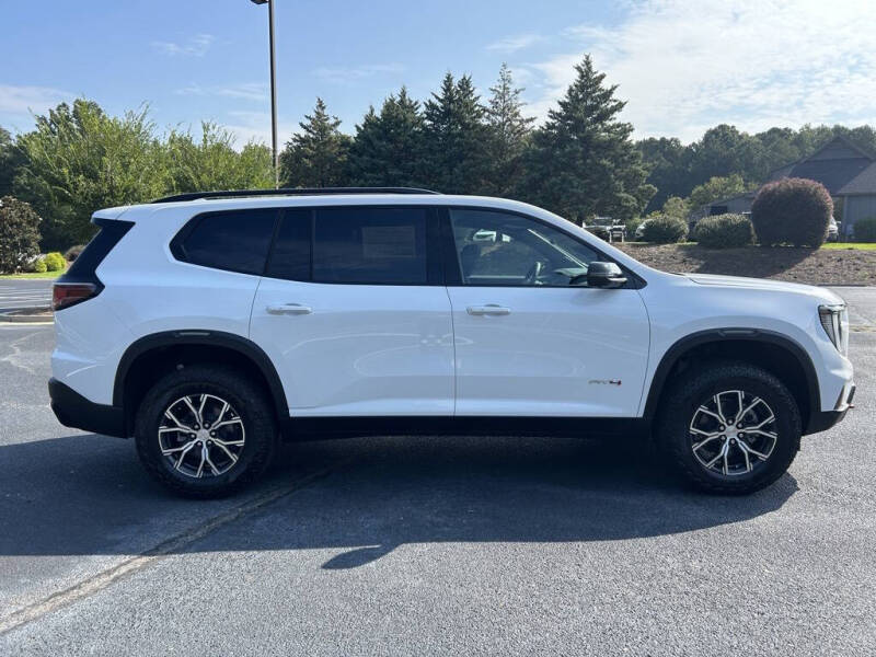 2026 GMC Acadia AT4