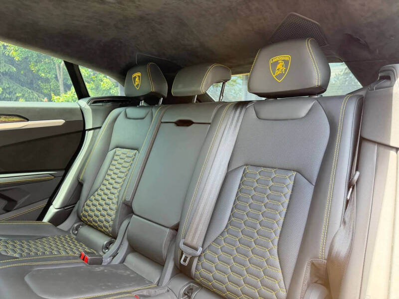 2020 Lamborghini Urus