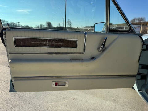 1966 Ford Thunderbird