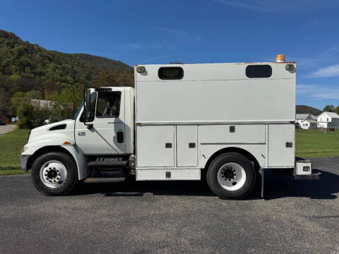 2004 International 4300