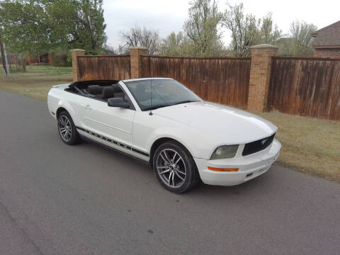 2007 Ford Mustang for sale at BUZZZ MOTORS in Moore OK