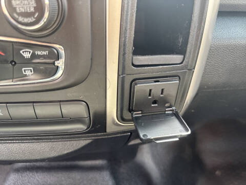 2014 RAM 1500 SLT