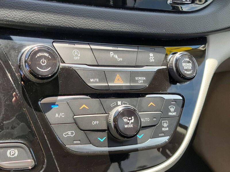 2018 Chrysler Pacifica Touring L