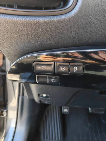 2018 Toyota Prius Two