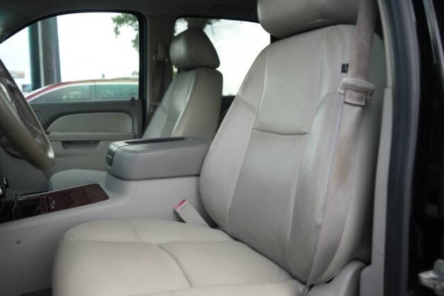 2013 Chevrolet Suburban LTZ