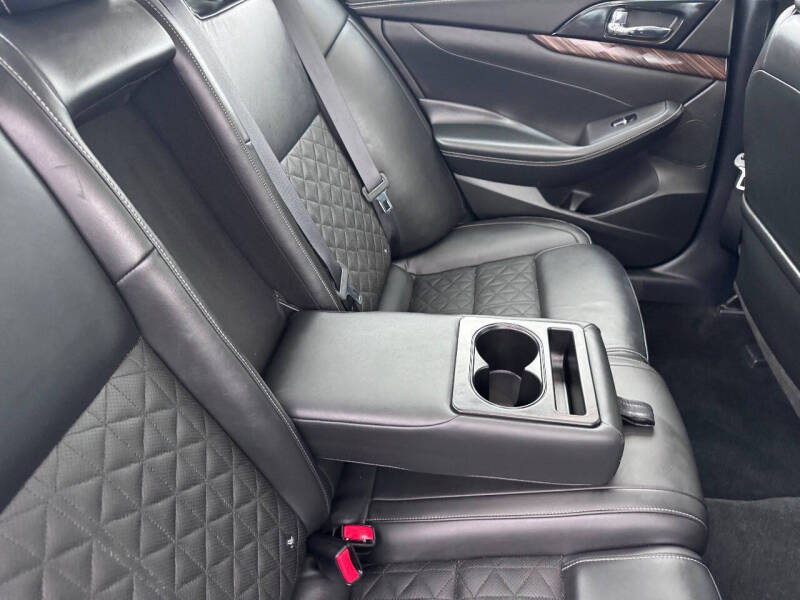 2017 Nissan Maxima Platinum
