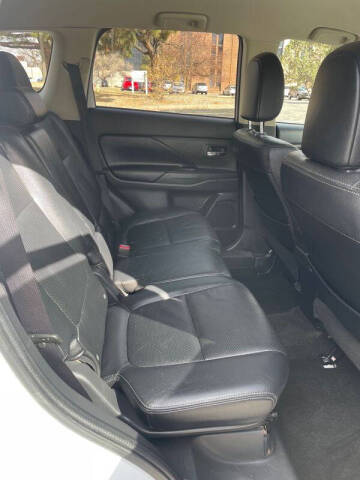 2016 Mitsubishi Outlander