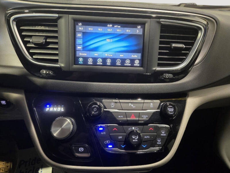 2020 Chrysler Pacifica Touring