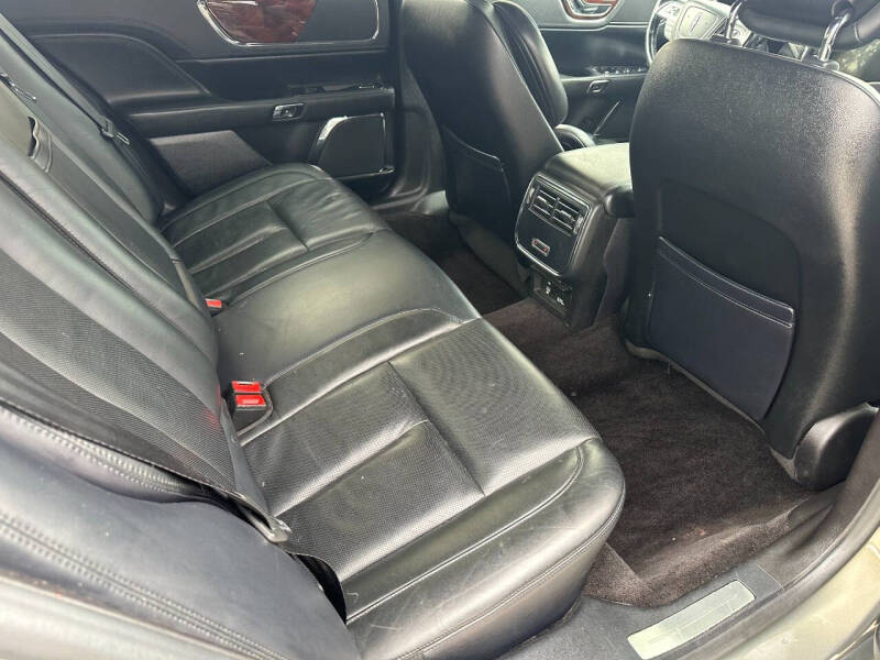 2017 Lincoln Continental Select