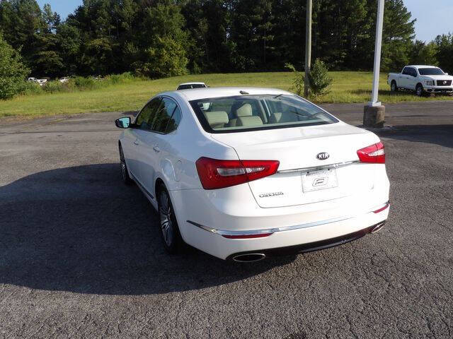 2016 Kia Cadenza