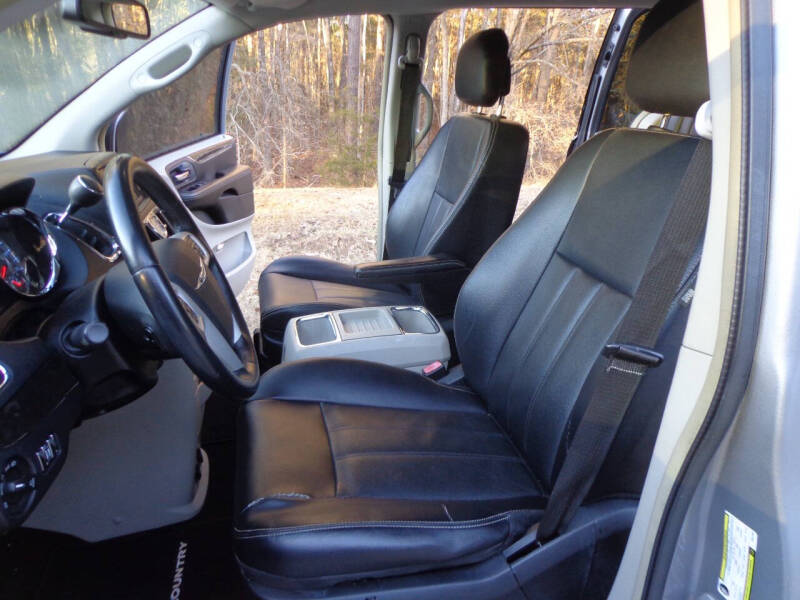 2014 Chrysler Town and Country Touring