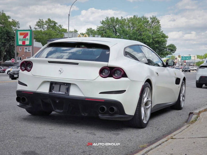 2018 Ferrari GTC4Lusso T