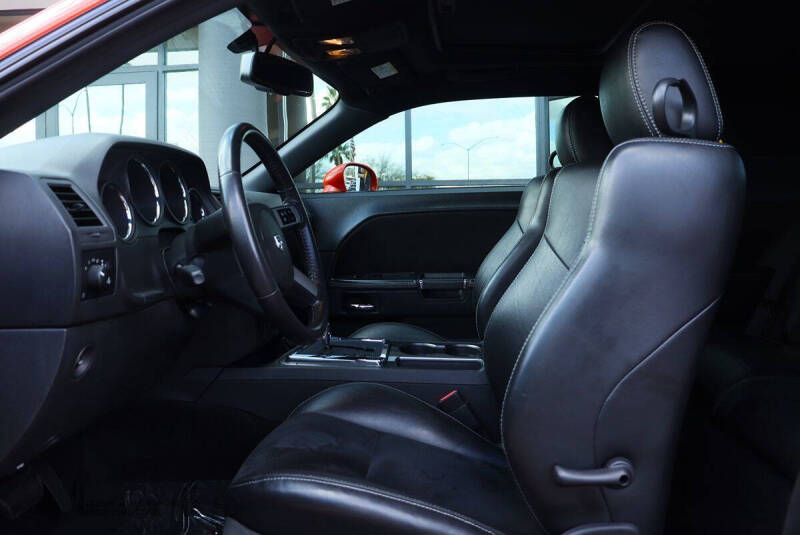2008 Dodge Challenger SRT8