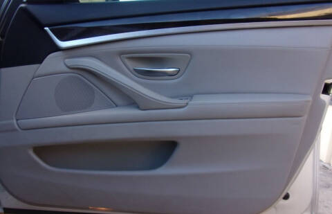 2012 BMW 5 Series 528i