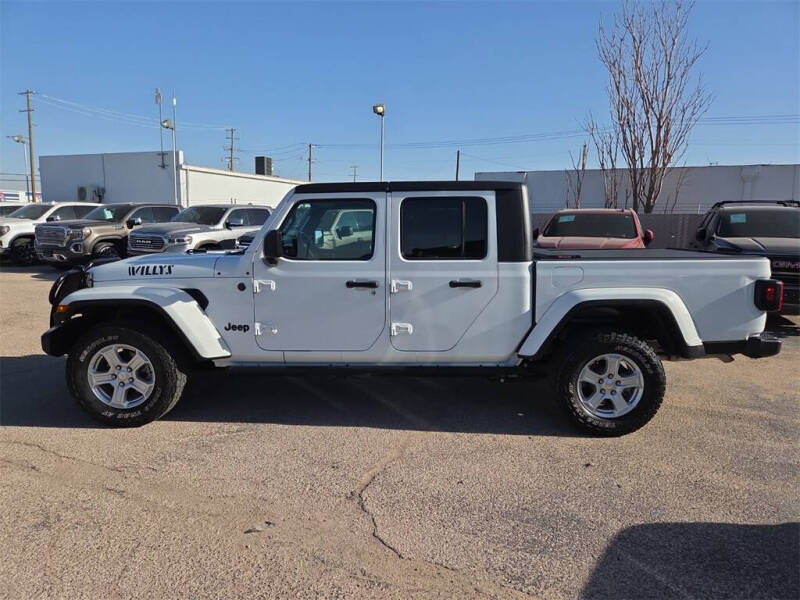 2022 Jeep Gladiator Willys