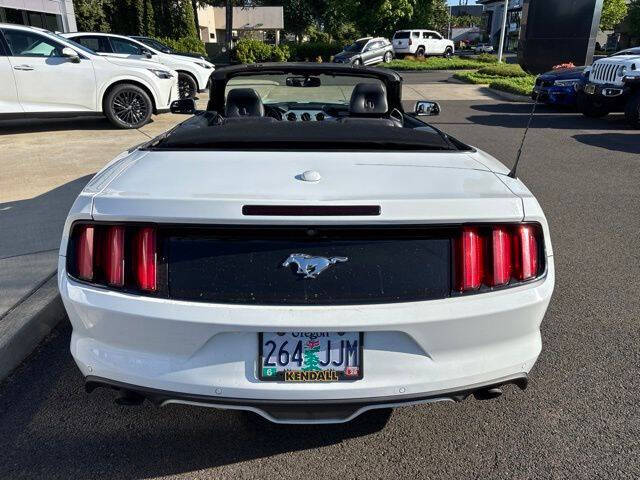 2016 Ford Mustang EcoBoost Premium