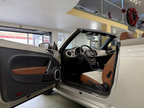 2015 Volkswagen Beetle Convertible 1.8T Classic PZEV