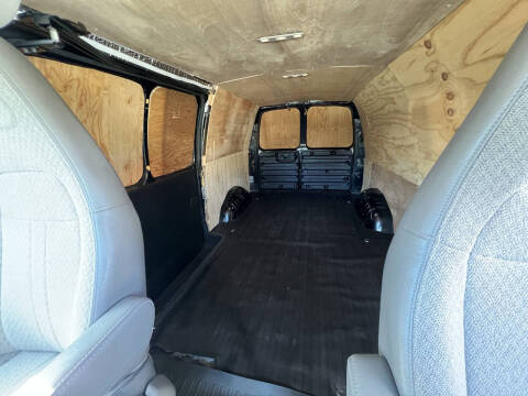 2017 Chevrolet Express 2500