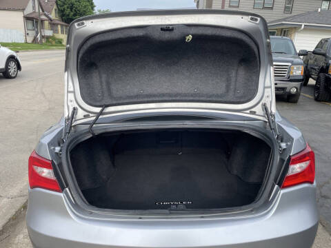 2013 Chrysler 200 Limited