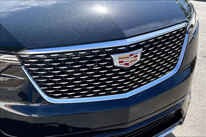 2024 Cadillac XT6 Luxury