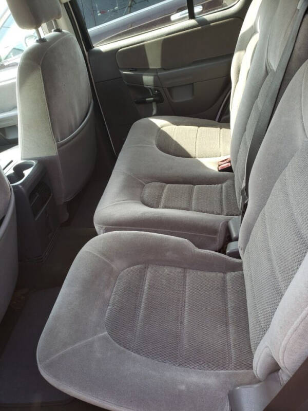 2005 Ford Explorer XLT