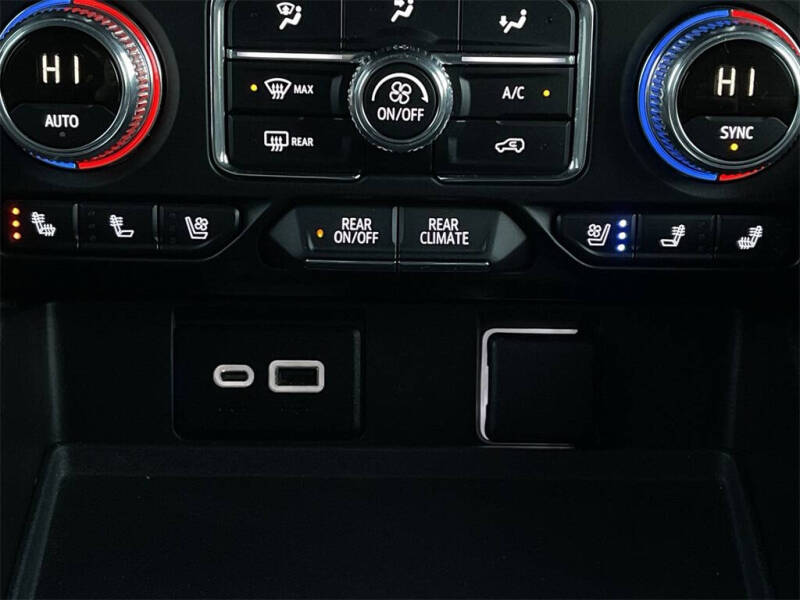 2021 GMC Yukon XL AT4