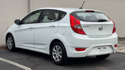 2012 Hyundai Accent GS