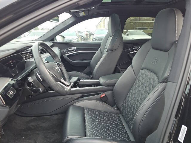 2023 Audi e-tron S quattro Premium Plus