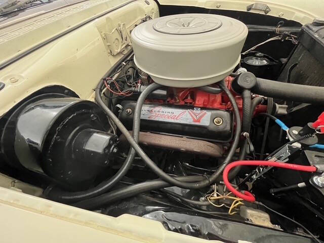 1957 Ford Fairlane 500 16