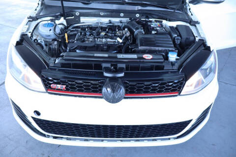 2017 Volkswagen Golf GTI S
