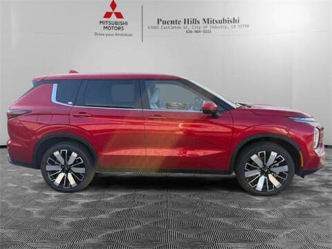 2025 Mitsubishi Outlander SE