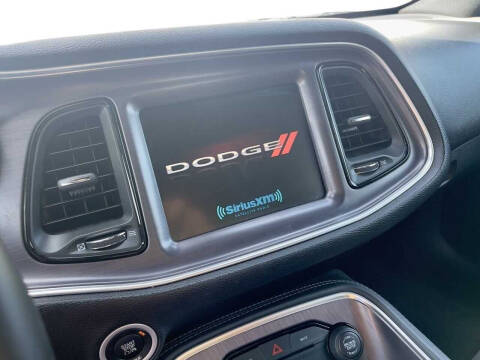 2016 Dodge Challenger SXT