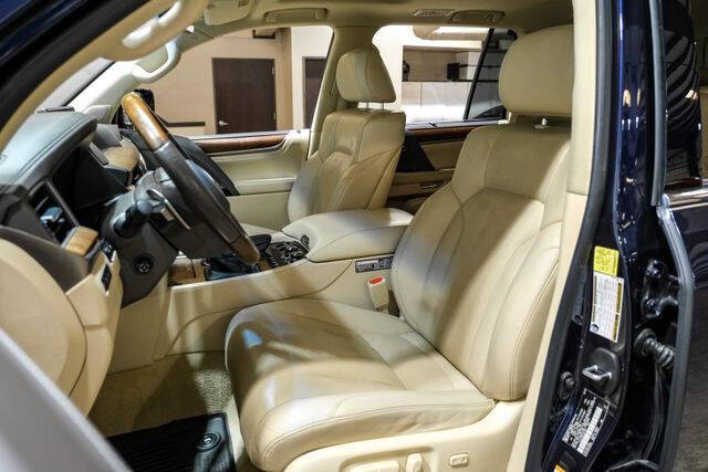 2018 Lexus LX 570 Three-Row