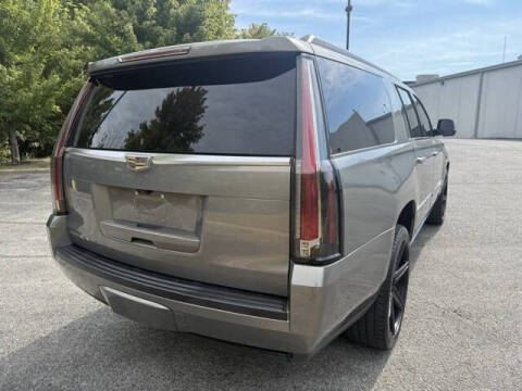 2017 Cadillac Escalade ESV Platinum