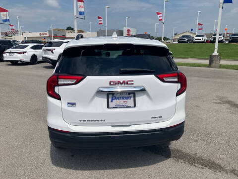 2023 GMC Terrain SLE