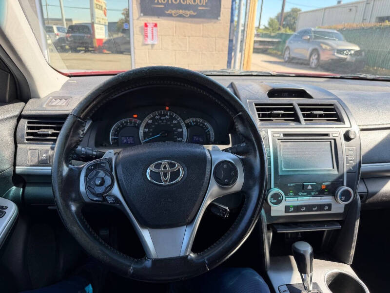 2014 Toyota Camry SE