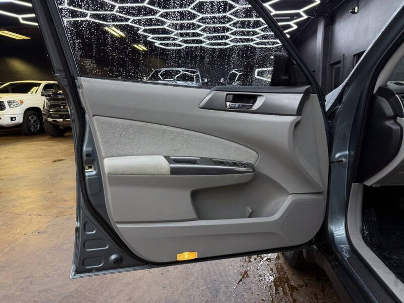 2013 Subaru Forester 2.5X Limited