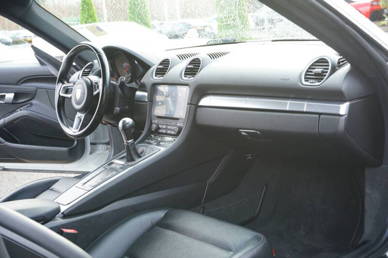 2018 Porsche 718 Cayman