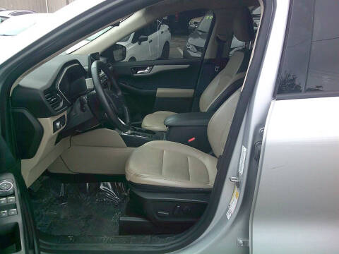 2020 Ford Escape SEL
