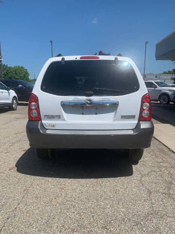 2005 Mazda Tribute s