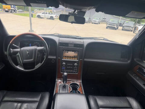 2016 Lincoln Navigator Select