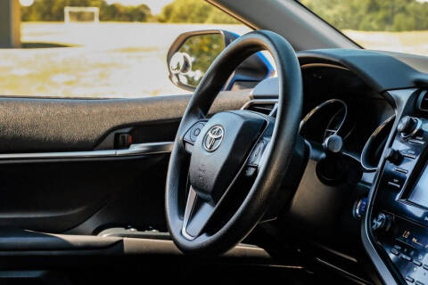 2020 Toyota Camry Hybrid LE