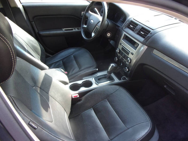 Image 8 of 2011 Ford Fusion SEL