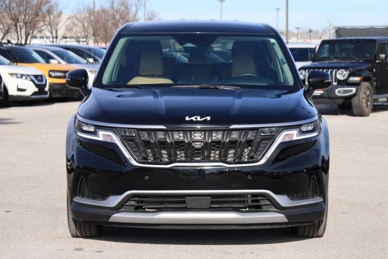 2024 Kia Carnival EX