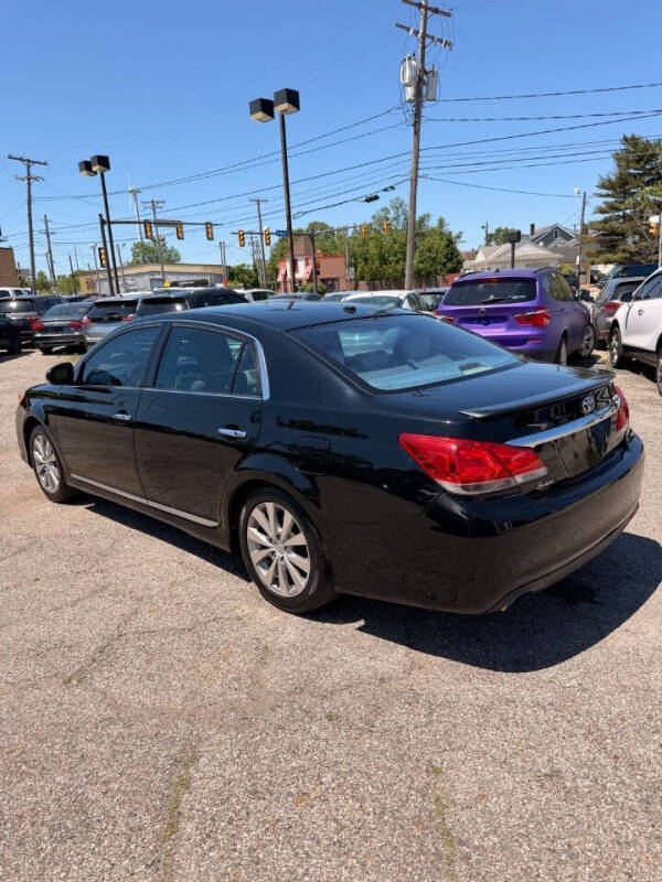 2011 Toyota Avalon Limited