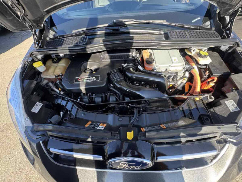 2017 Ford C-MAX Energi Titanium