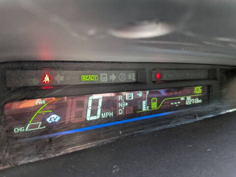 2012 Toyota Prius v Two