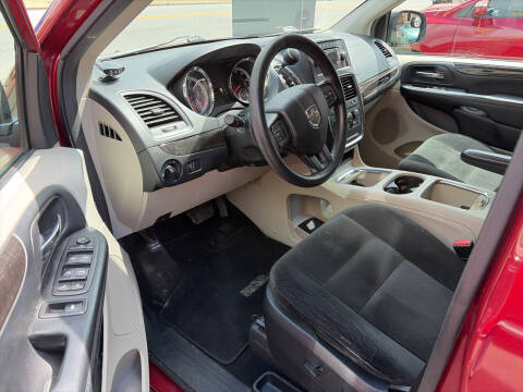 2016 Dodge Grand Caravan SXT Plus